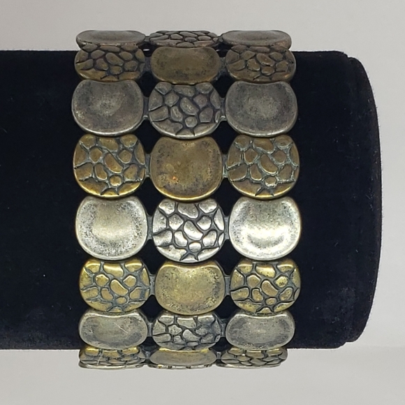 Tri-Color Wide Stretch Bracelet - Picture 5 of 9